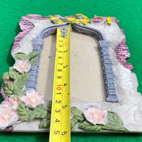 Vintage Floral Picture Frame, Handmade Tabletop, Wall Hanging Photo Frame - Picture 7 of 11